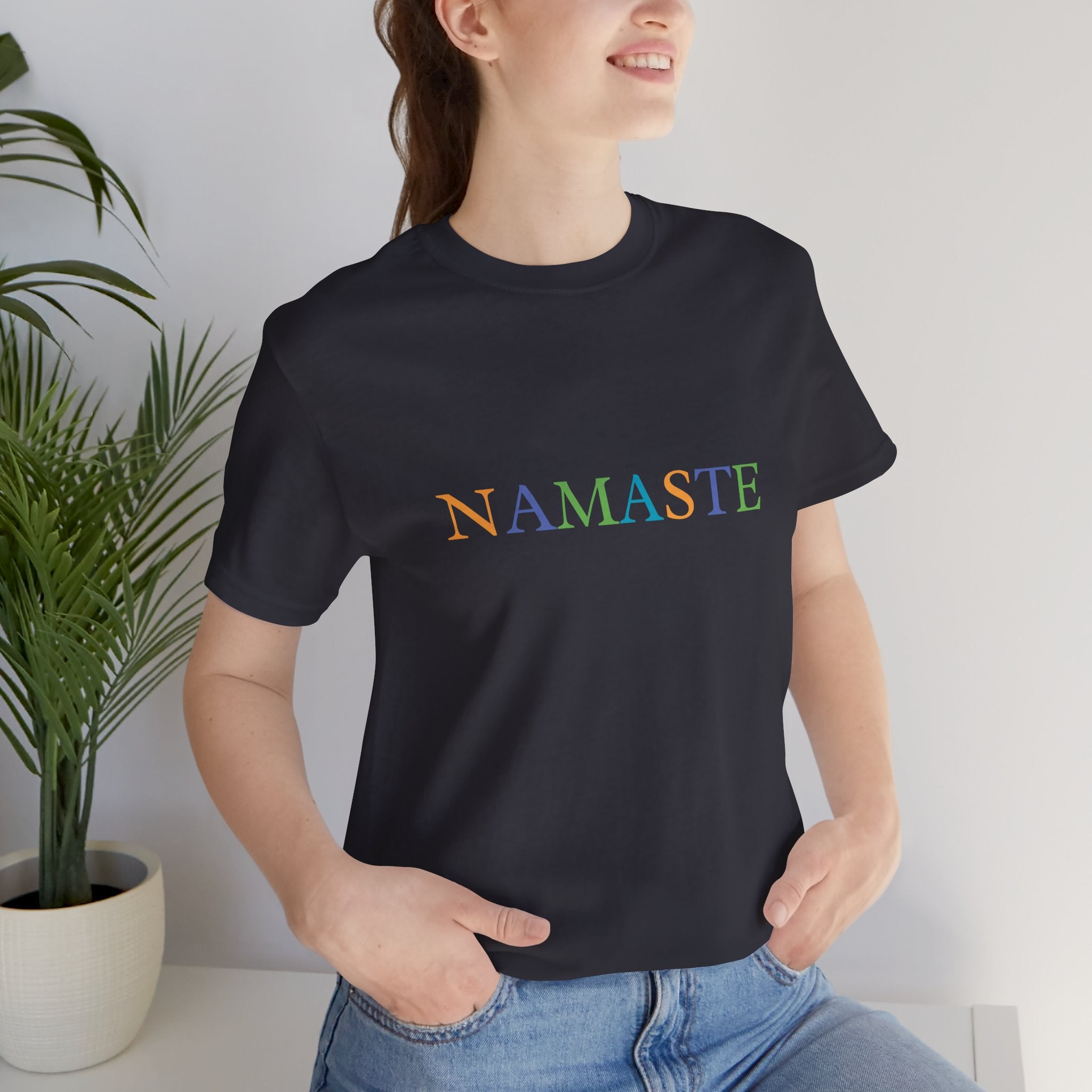 Tramunquiero NAMASTE Unisex T-shirt met ronde halslijn